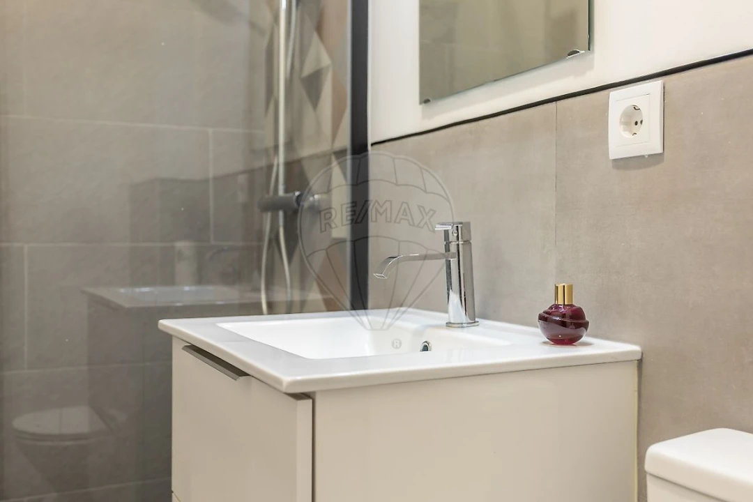 Apartamento T2 para Venda em Venteira Foto 16