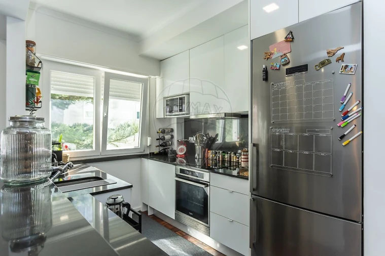 Apartamento T2 para Venda em Venteira Foto 19