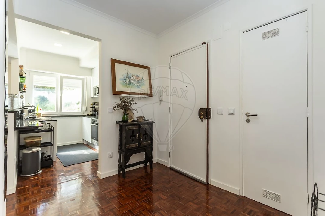 Apartamento T2 para Venda em Venteira Foto 24
