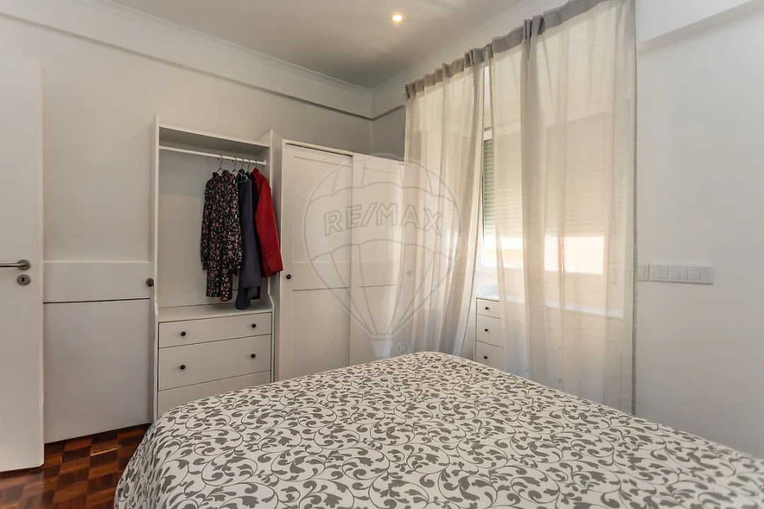 Apartamento T2 para Venda em Venteira Foto 7