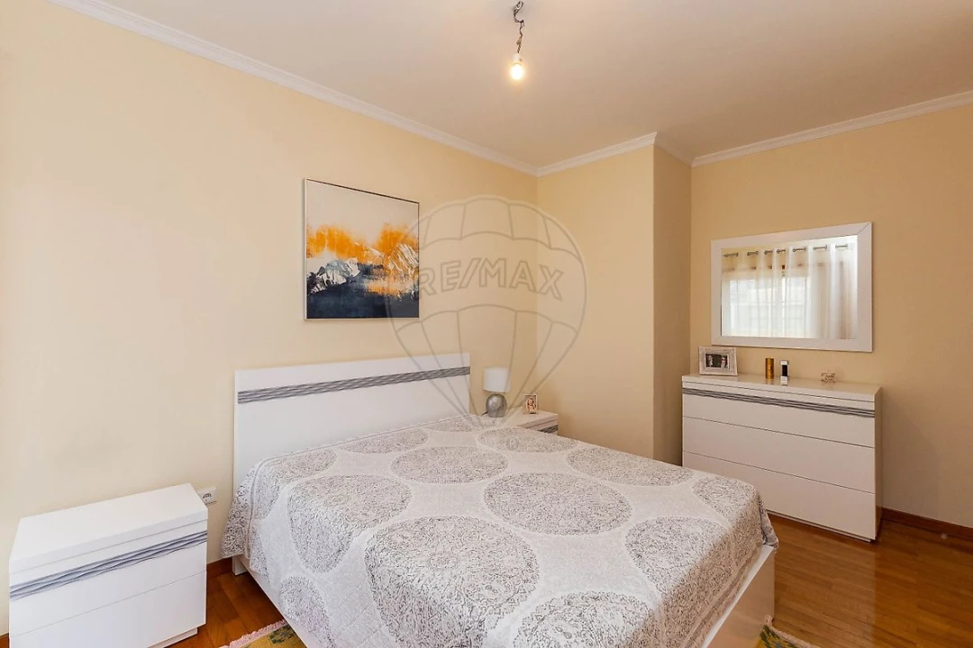 Apartamento T2 para Venda em Rio Tinto Foto 1