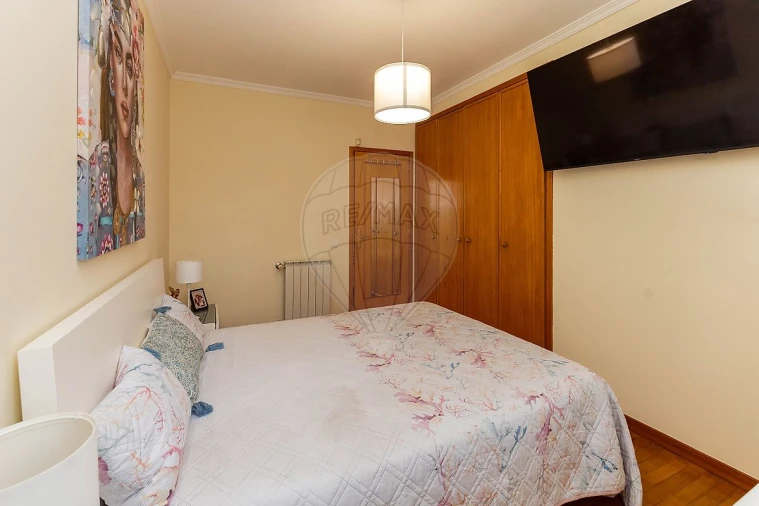 Apartamento T2 para Venda em Rio Tinto Foto 2