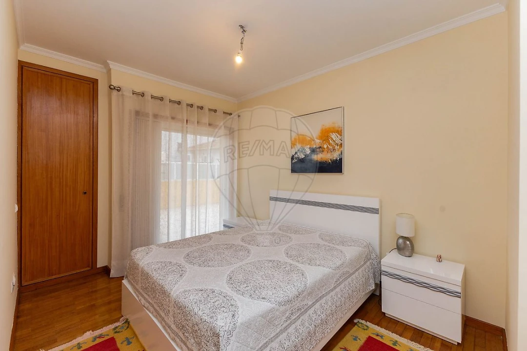 Apartamento T2 para Venda em Rio Tinto Foto 4