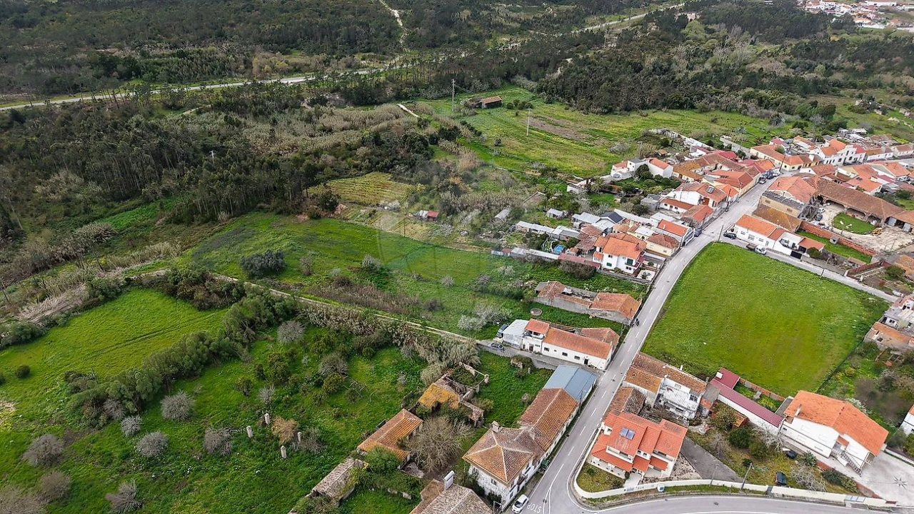 Terreno para Venda em Lavos Foto 1