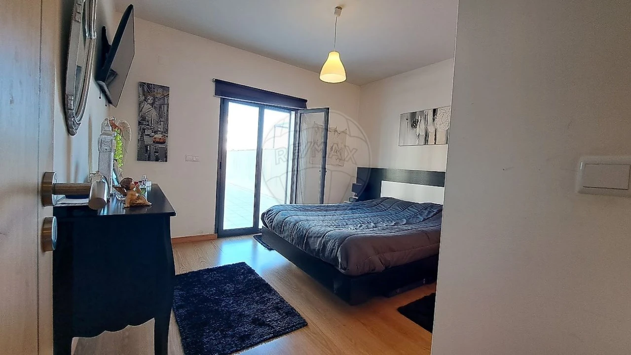 Apartamento T2 para Venda em Pereira Foto 4