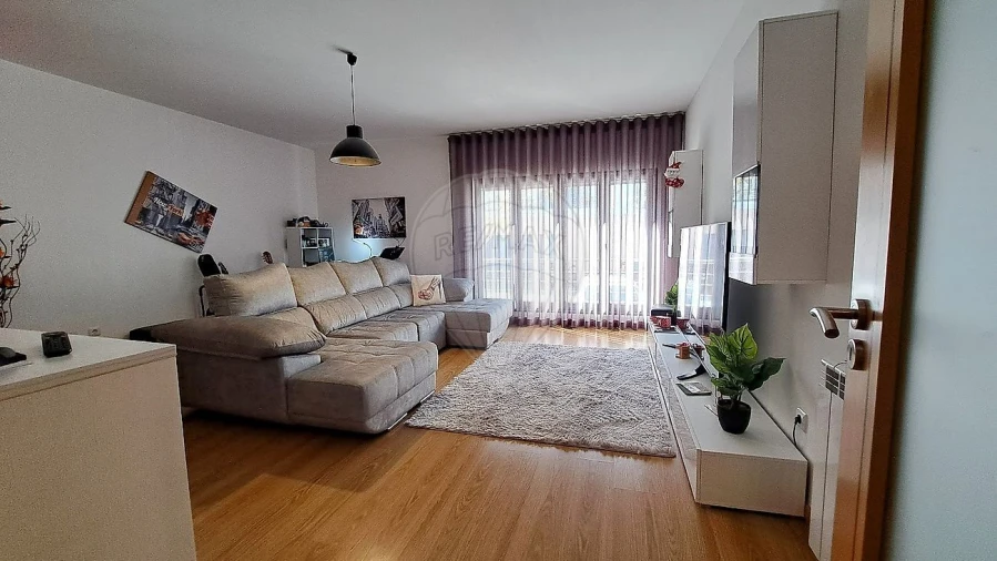 Apartamento T2 para Venda em Pereira Foto 11