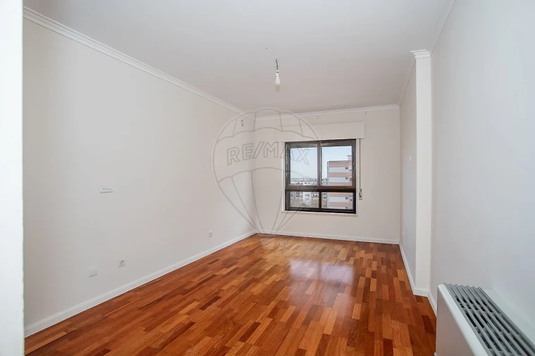 Apartamento T3 para Arrendamento em Alfragide Foto 25