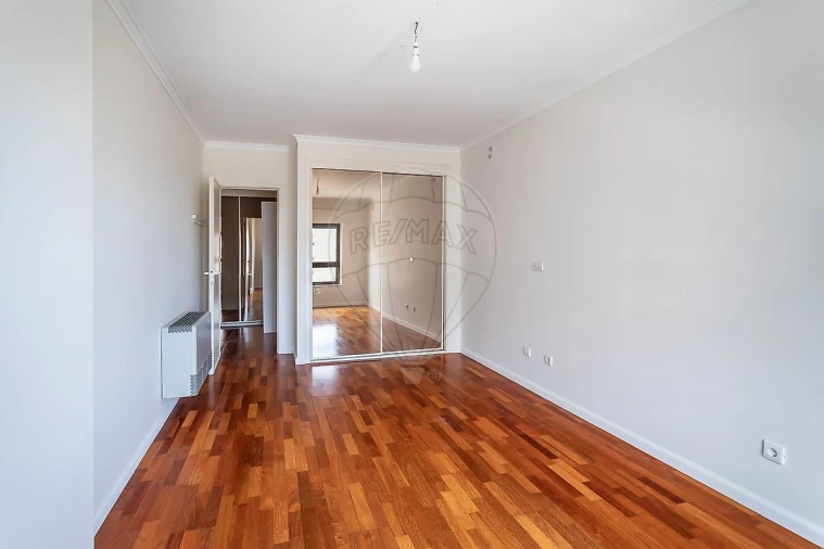 Apartamento T3 para Arrendamento em Alfragide Foto 28