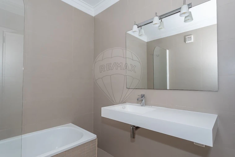 Apartamento T3 para Arrendamento em Alfragide Foto 18