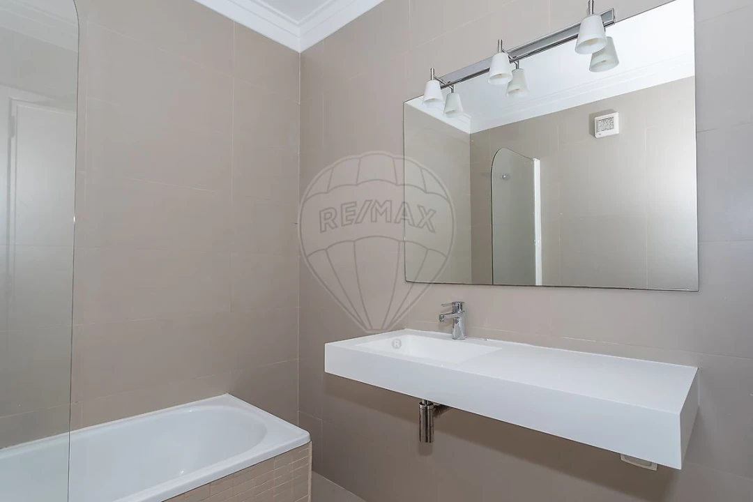 Apartamento T3 para Arrendamento em Alfragide Foto 18