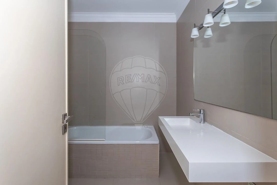 Apartamento T3 para Arrendamento em Alfragide Foto 17