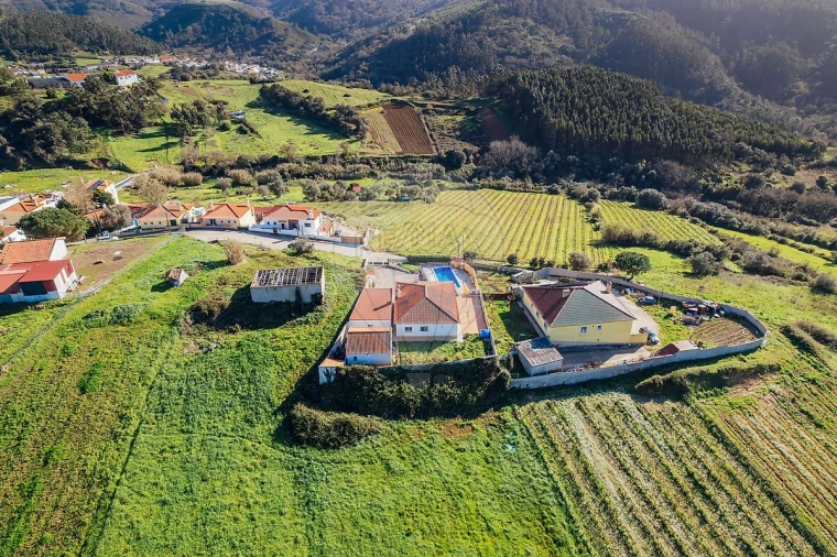 Moradia T3 para Venda em Azueira e Sobral da Abelheira Foto 46