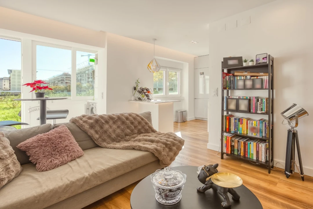 Apartamento T1 para Venda em Benfica Foto 4