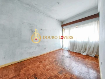 Prédio para Venda em Mafamude e Vilar do Paraíso