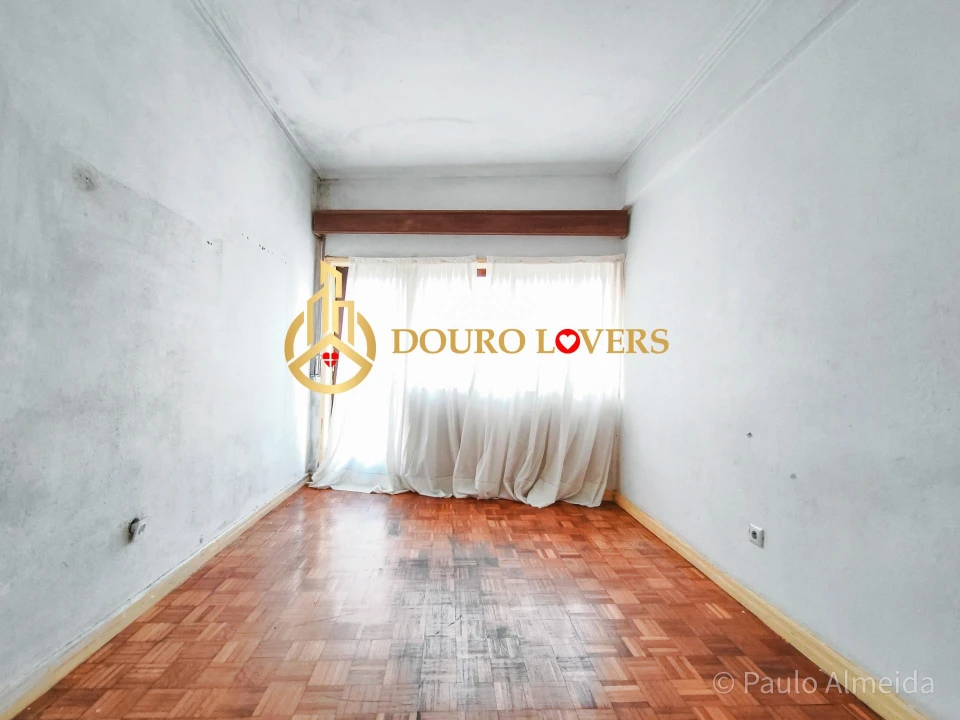 Prédio para Venda em Mafamude e Vilar do Paraíso Foto 12