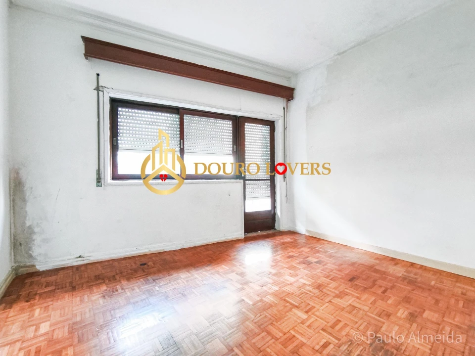 Prédio para Venda em Mafamude e Vilar do Paraíso Foto 17