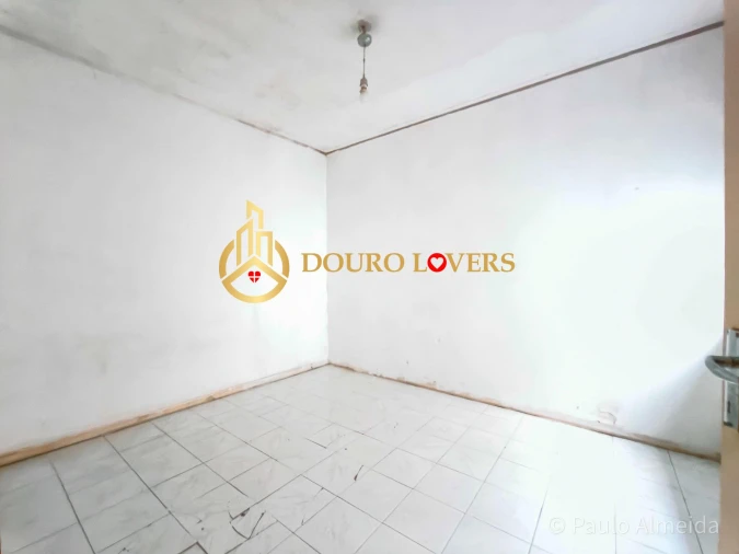 Prédio para Venda em Mafamude e Vilar do Paraíso Foto 15