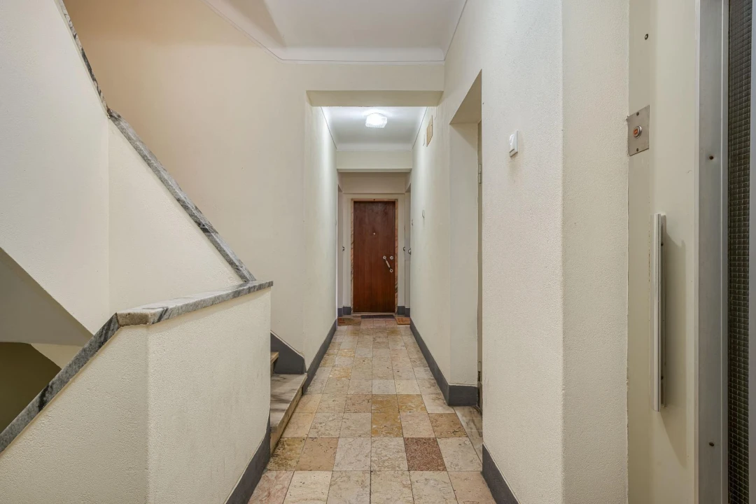 Apartamento T1 para Venda em Venteira Foto 13