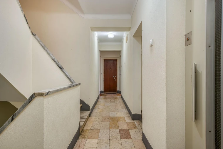 Apartamento T1 para Venda em Venteira Foto 13