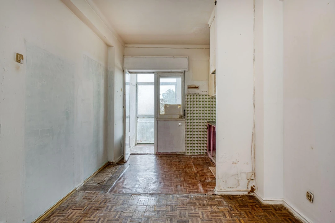 Apartamento T1 para Venda em Venteira Foto 1