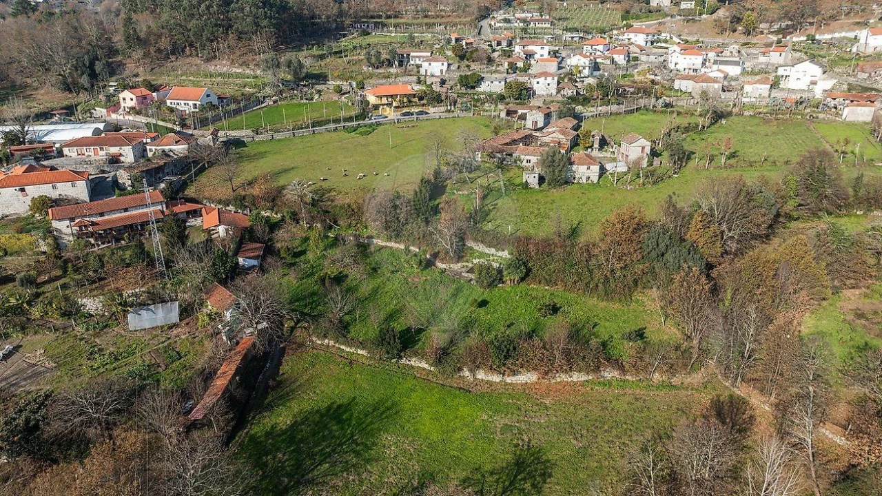 Moradia T4 para Venda em Ribeiros Foto 10