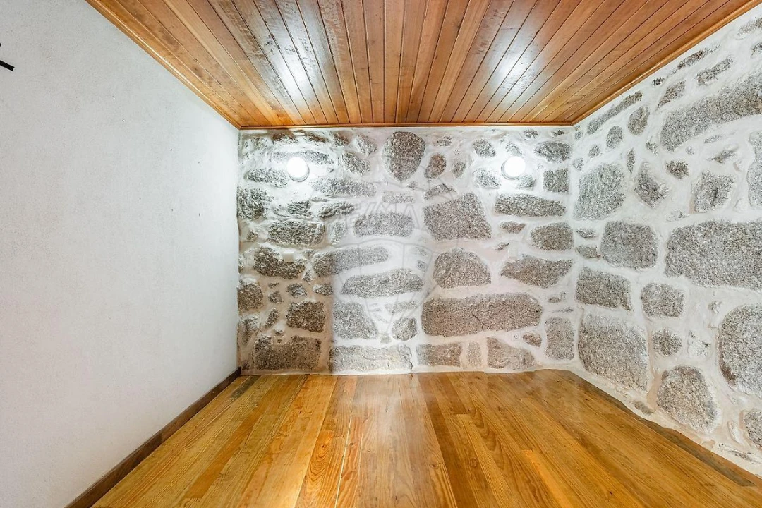 Moradia T4 para Venda em Ribeiros Foto 17