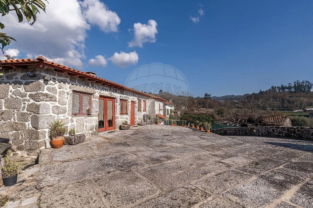 Moradia T4 para Venda em Ribeiros Foto 34