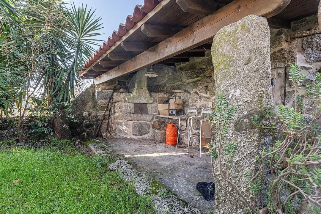 Moradia T4 para Venda em Ribeiros Foto 36