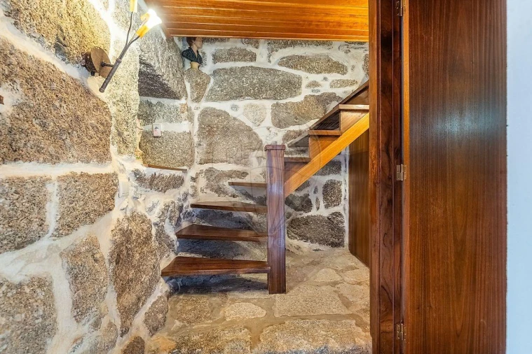 Moradia T4 para Venda em Ribeiros Foto 20