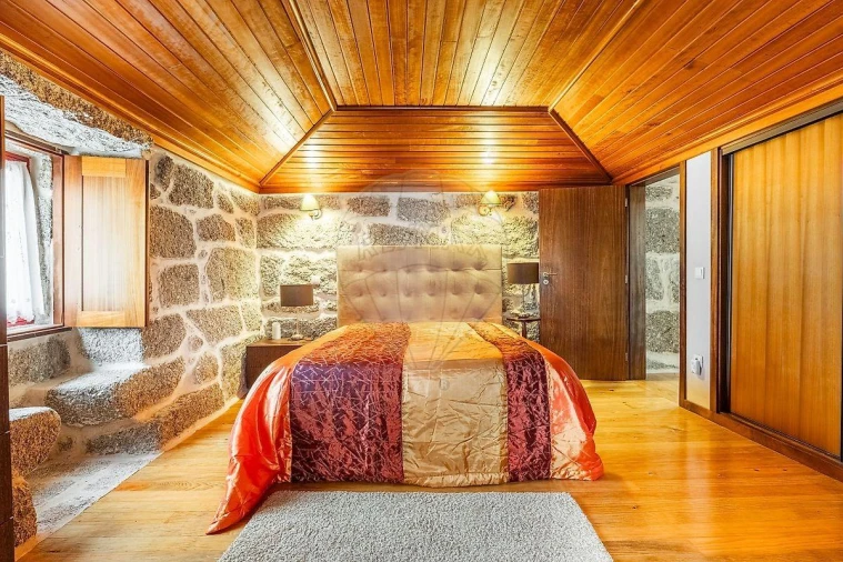 Moradia T4 para Venda em Ribeiros Foto 24