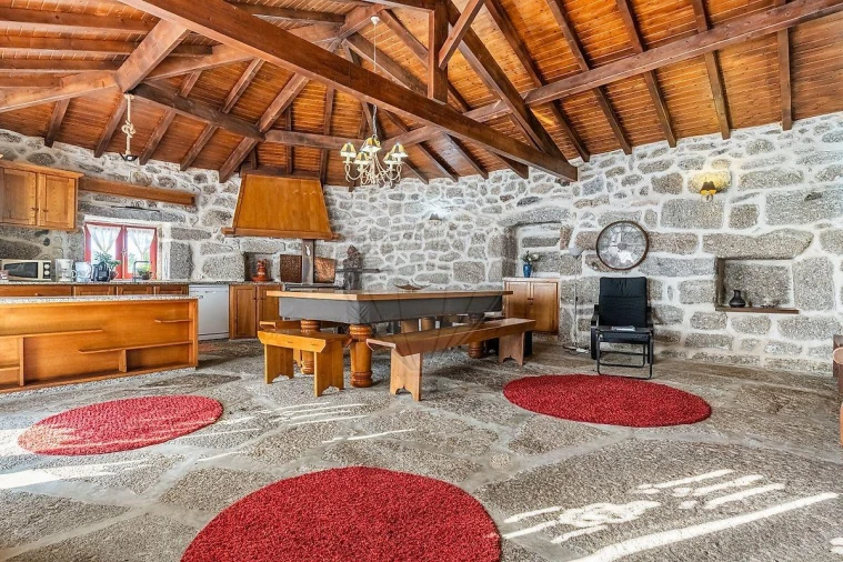 Moradia T4 para Venda em Ribeiros Foto 28