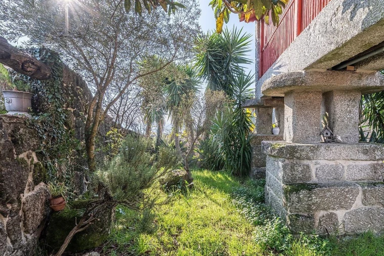 Moradia T4 para Venda em Ribeiros Foto 37