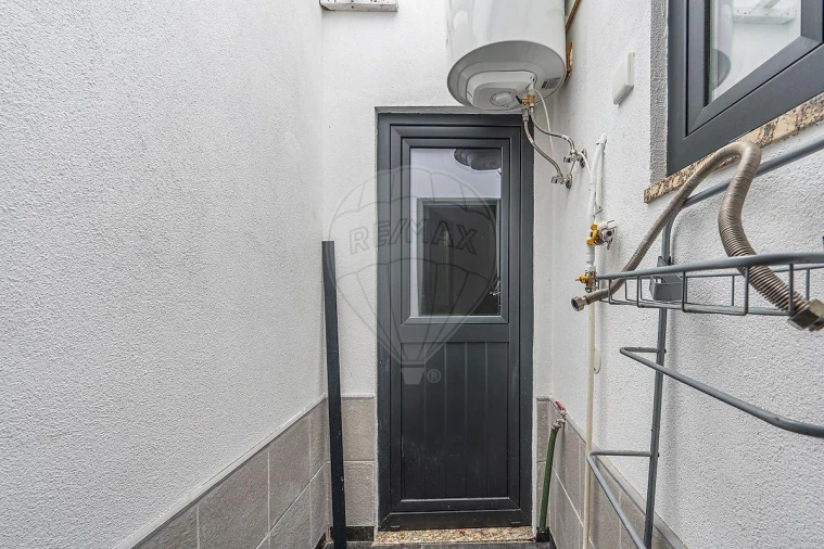 Moradia T3 para Venda em Fermentões Foto 11