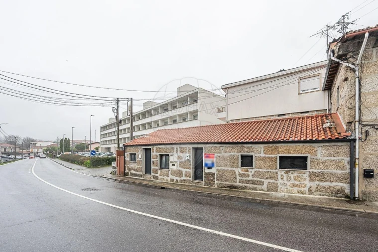 Moradia T3 para Venda em Fermentões Foto 12