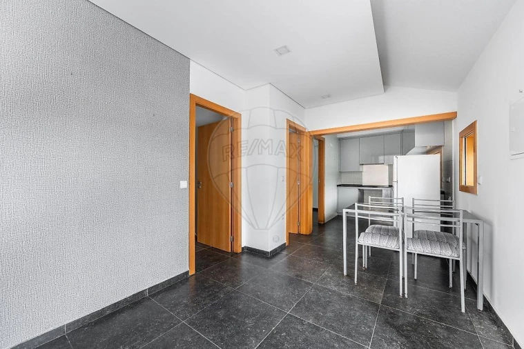 Moradia T3 para Venda em Fermentões Foto 18