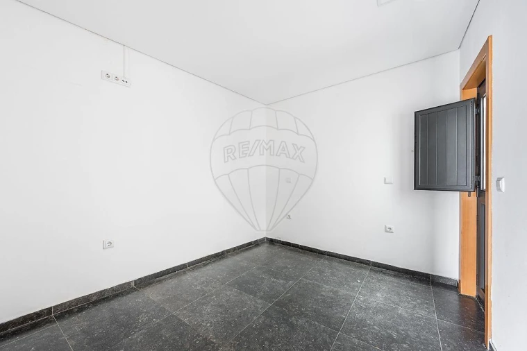 Moradia T3 para Venda em Fermentões Foto 20