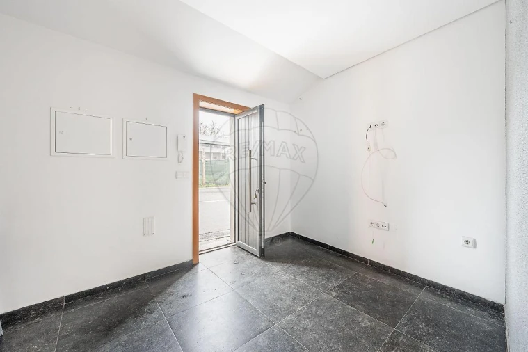 Moradia T3 para Venda em Fermentões Foto 21