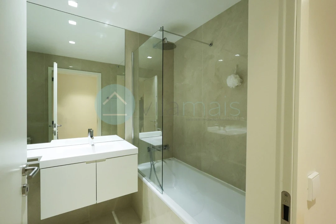 Apartamento T3 para Venda em Vila Nova da Telha Foto 6