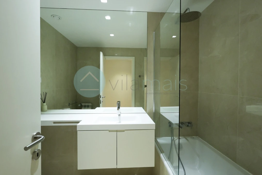 Apartamento T3 para Venda em Vila Nova da Telha Foto 7