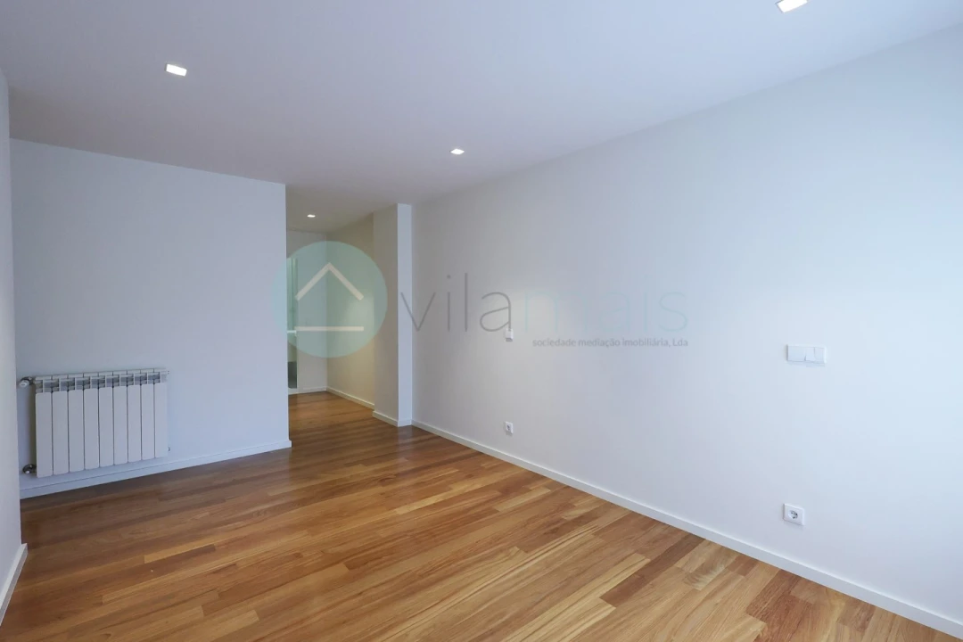 Apartamento T3 para Venda em Vila Nova da Telha Foto 9