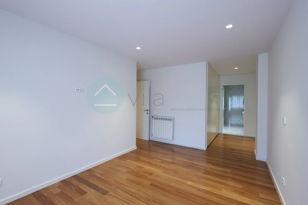 Apartamento T3 para Venda em Vila Nova da Telha Foto 10