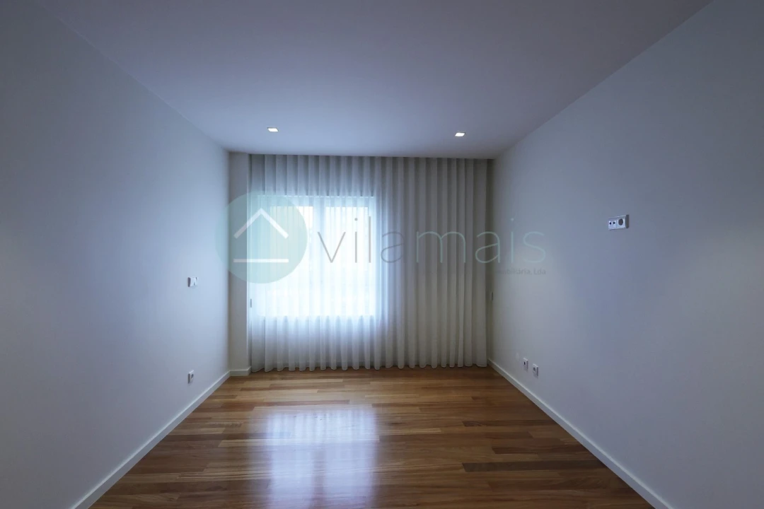 Apartamento T3 para Venda em Vila Nova da Telha Foto 11