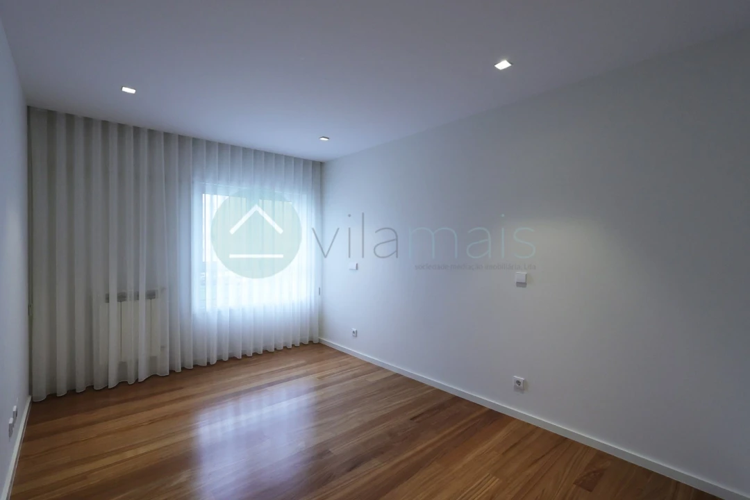 Apartamento T3 para Venda em Vila Nova da Telha Foto 22