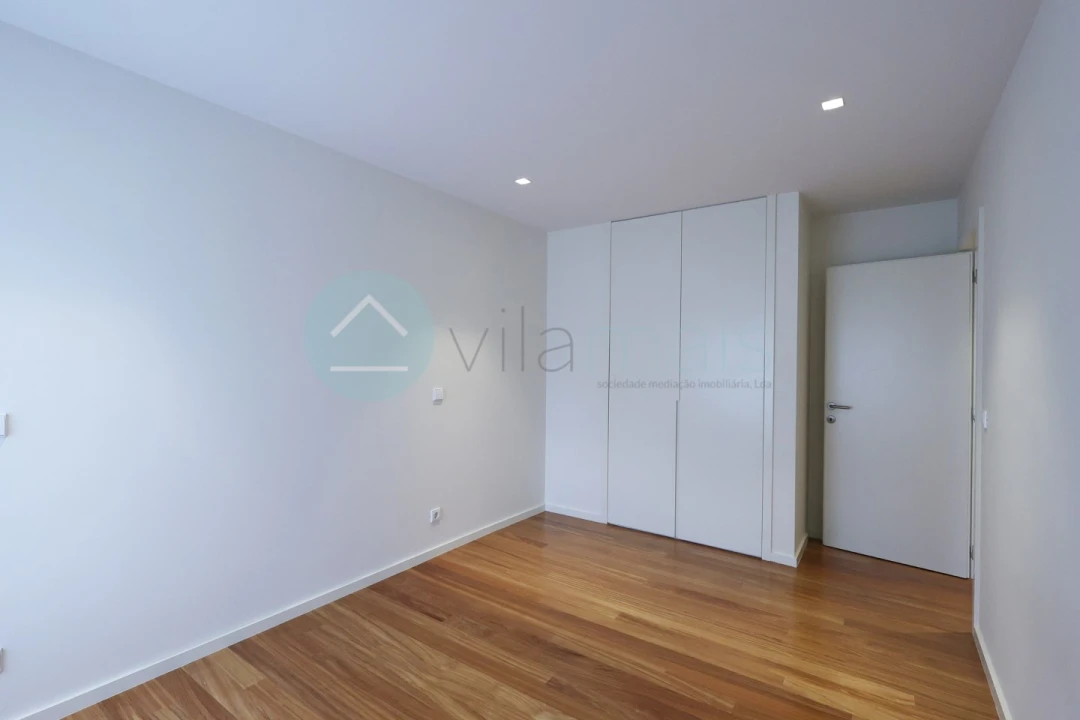 Apartamento T3 para Venda em Vila Nova da Telha Foto 23