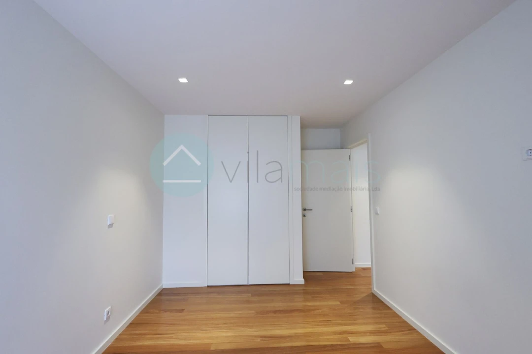 Apartamento T3 para Venda em Vila Nova da Telha Foto 24