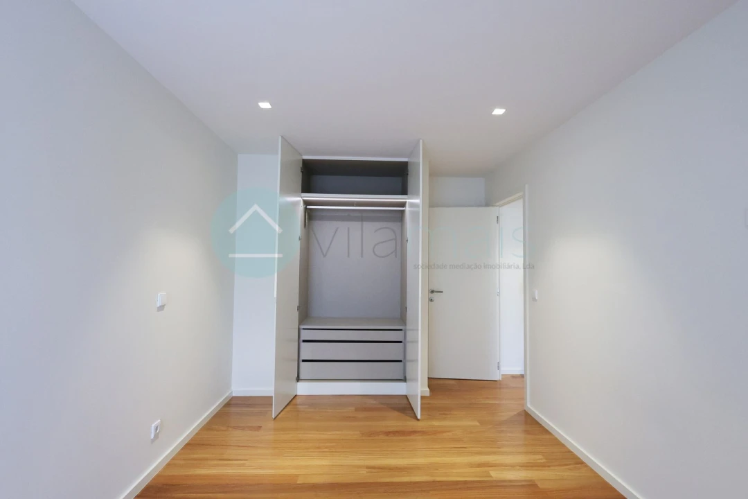 Apartamento T3 para Venda em Vila Nova da Telha Foto 25