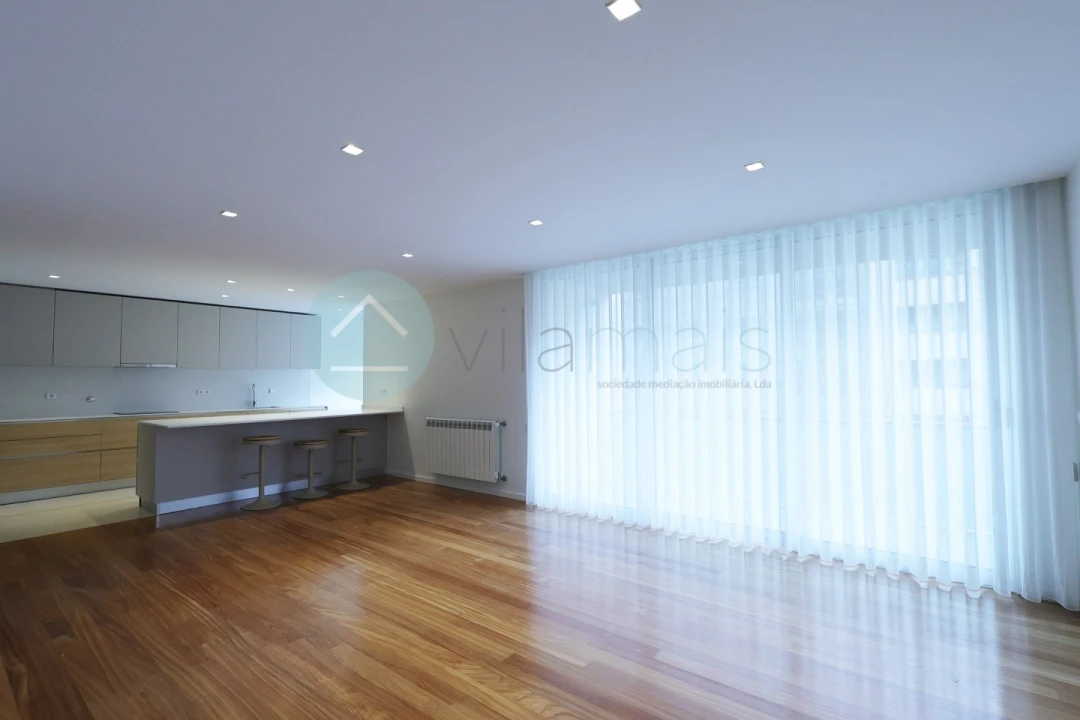 Apartamento T3 para Venda em Vila Nova da Telha Foto 30