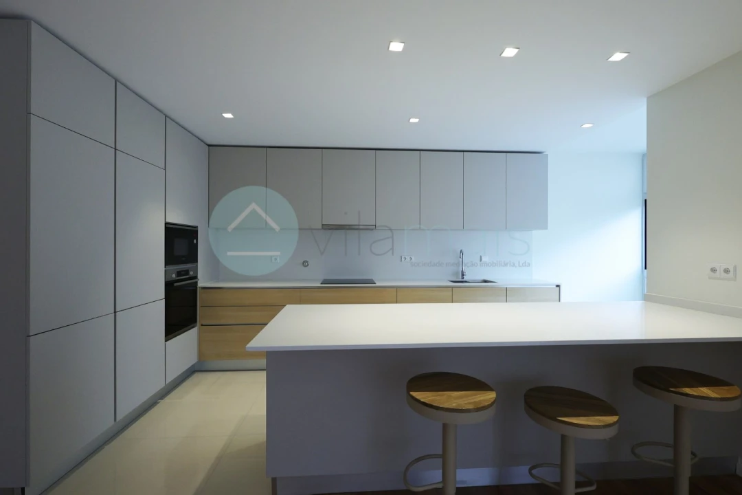 Apartamento T3 para Venda em Vila Nova da Telha Foto 36