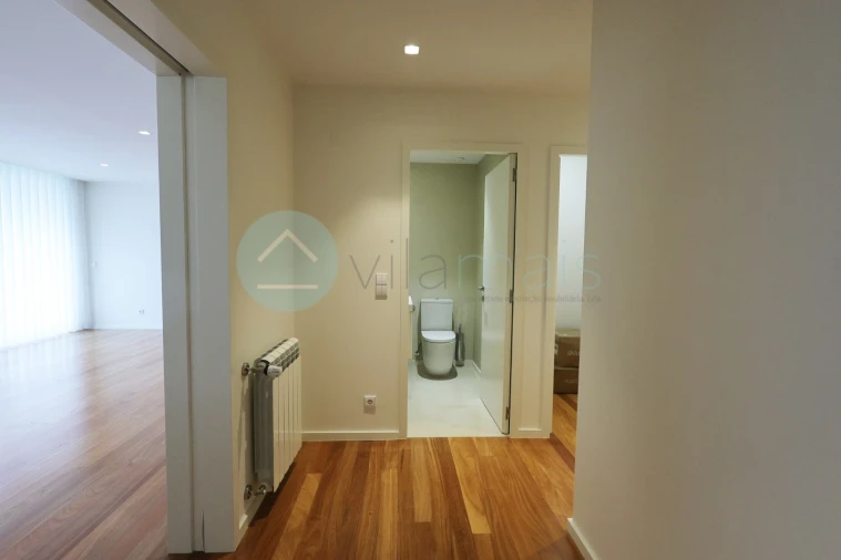 Apartamento T3 para Venda em Vila Nova da Telha Foto 3