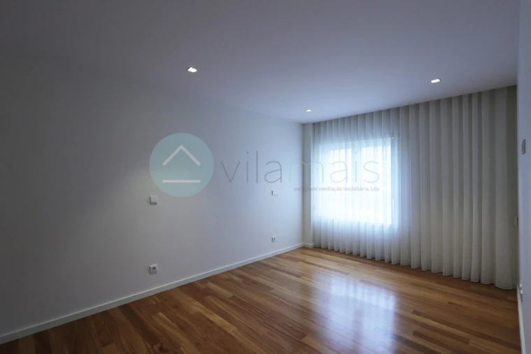 Apartamento T3 para Venda em Vila Nova da Telha Foto 8